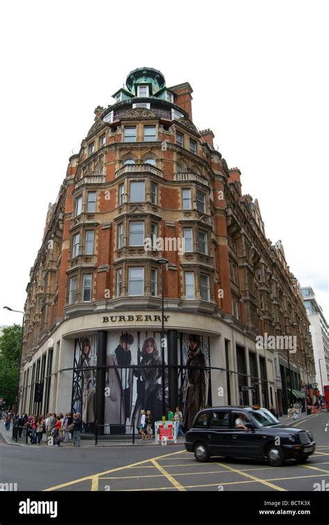burberry head office contact number uk